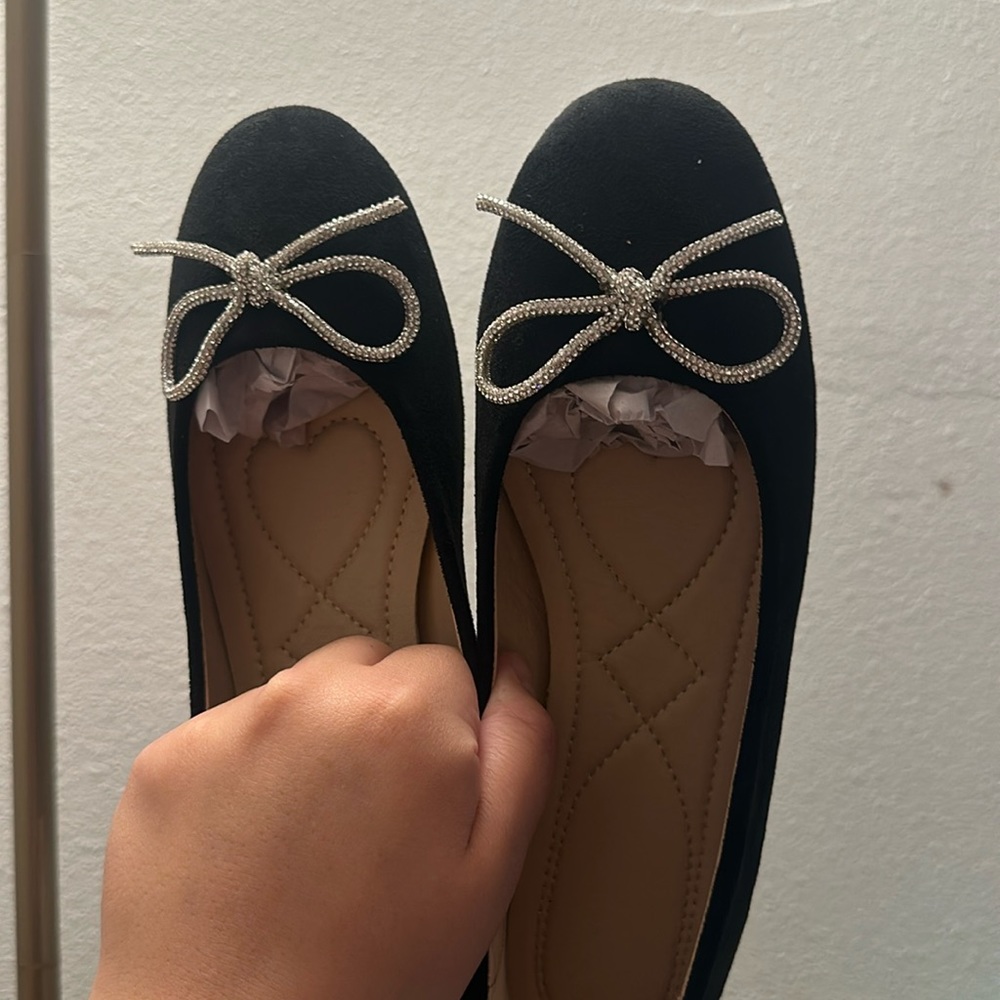 Women’s rhinestone flats